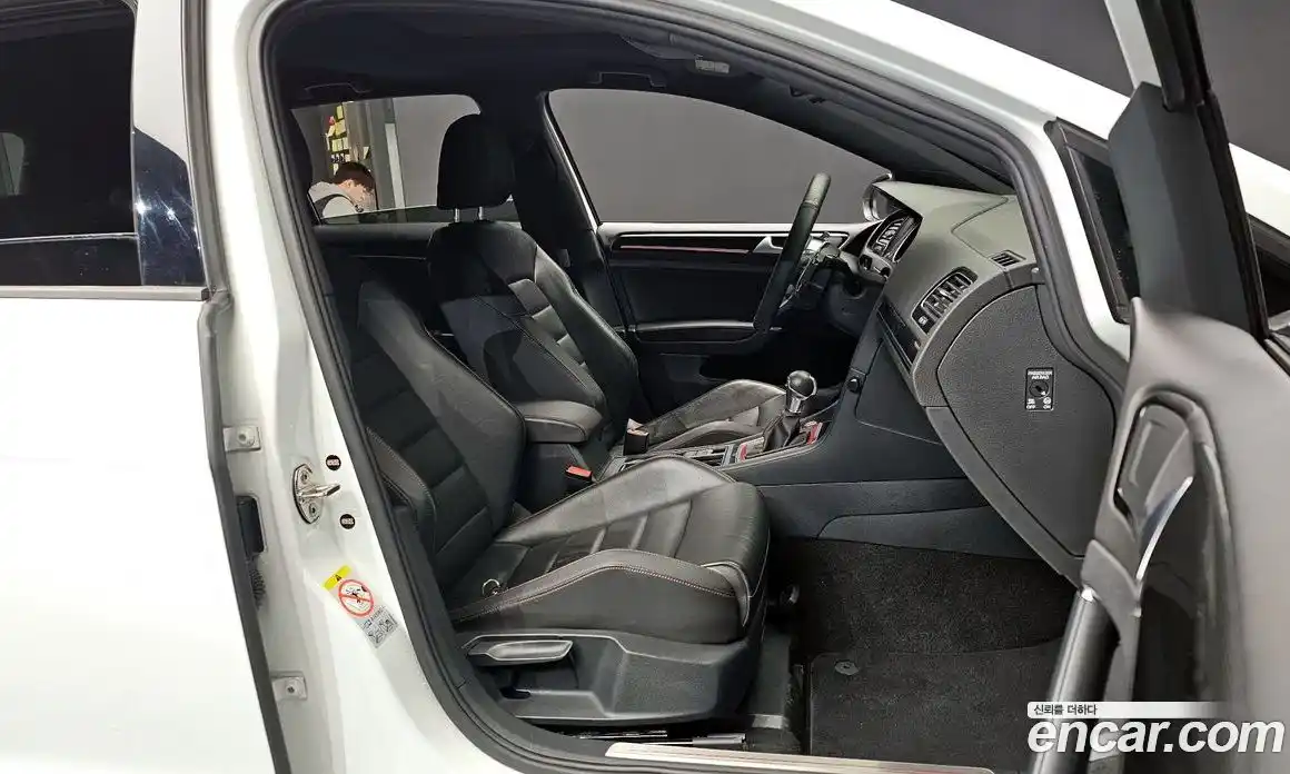 Volkswagen Golf 2015 2.0 Автомат в Москве № 199192, фото 16