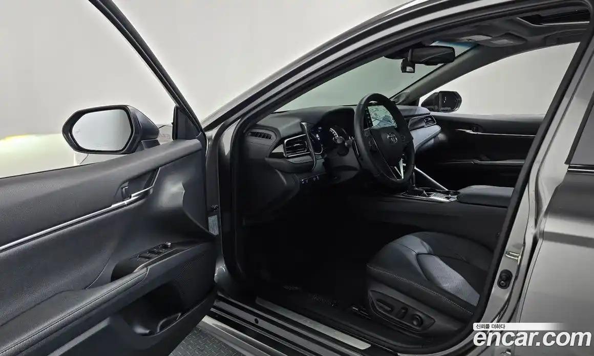 Toyota Camry 2024 2.5 Автомат в Москве № 199552, фото 13