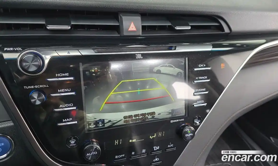 Toyota Camry 2018 2.5 Автомат в Москве № 199634, фото 19