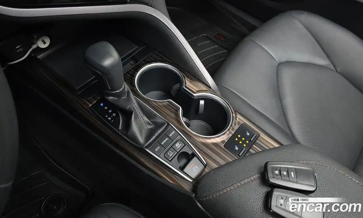 Toyota Camry 2018 2.5 Автомат в Москве № 199634, фото 4