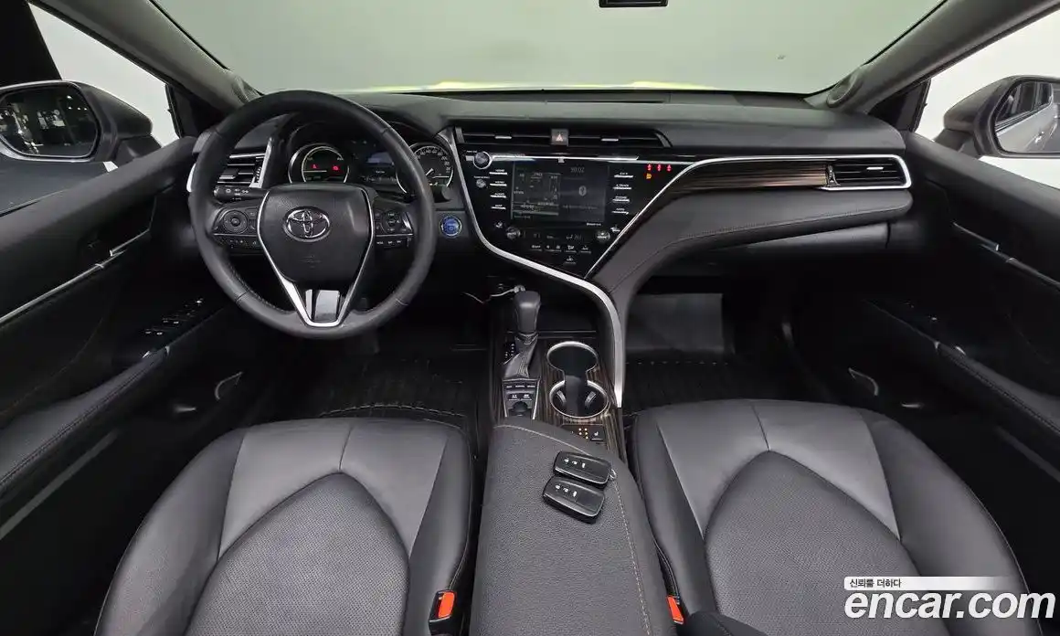 Toyota Camry 2018 2.5 Автомат в Москве № 199634, фото 7