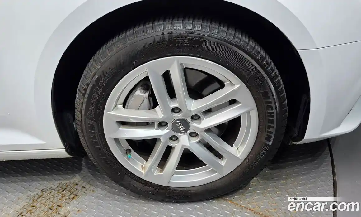 Audi A4 2016 2.0 Автомат в Москве № 204453, фото 13