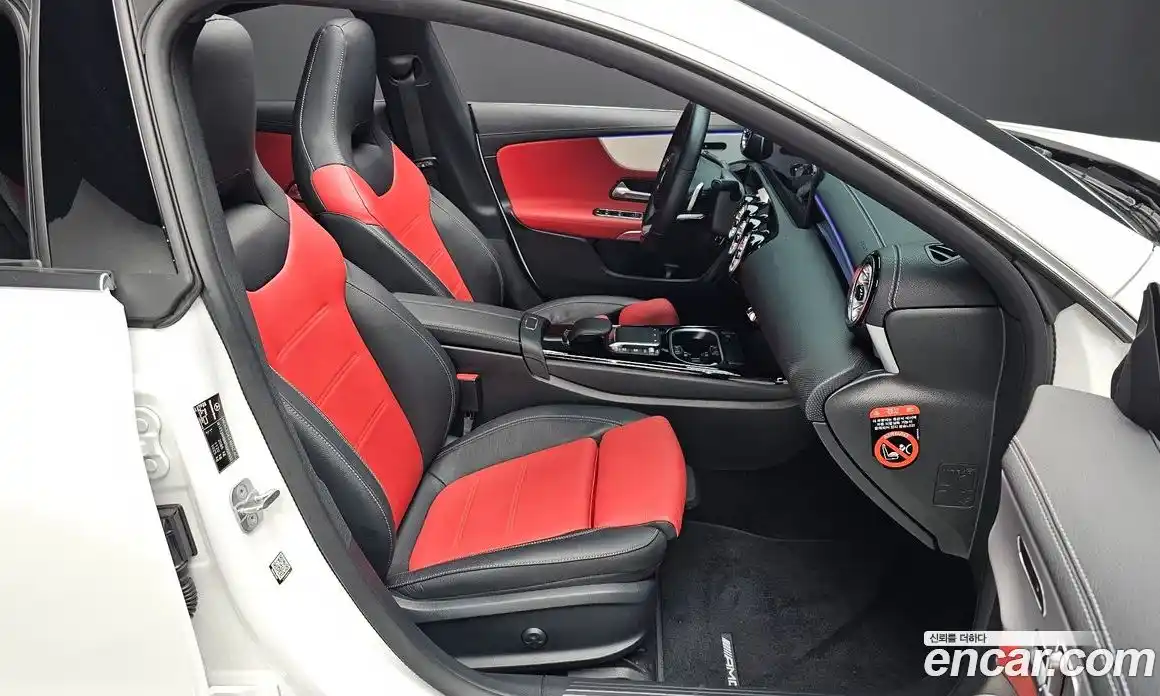 Mercedes-Benz CLA-Class 2023 2.0 Автомат в Москве № 205751, фото 11