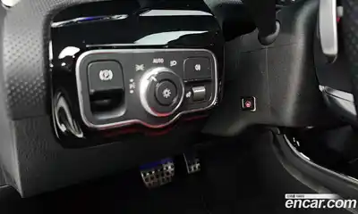 Mercedes-Benz CLA-Class 2023 2.0 Автомат в Москве № 205751, миниатюра 3