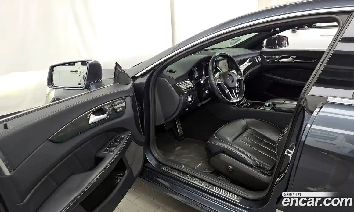 Mercedes-Benz CLS-Class 2014 3.5 Автомат в Москве № 209978, фото 3