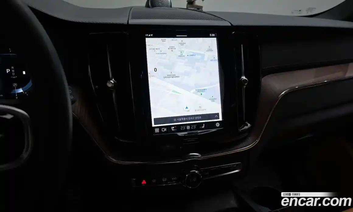 Volvo XC60 2023 2.0 Автомат в Москве № 212858, фото 6