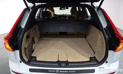 Volvo XC60 2023 2.0 Автомат в Москве № 212858, миниатюра 9