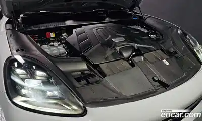 Porsche Cayenne 2023 3.0 Автомат в Москве № 213154, миниатюра 12