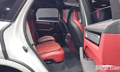 Porsche Cayenne 2023 3.0 Автомат в Москве № 213154, миниатюра 5