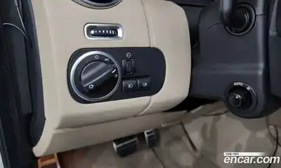 Land Rover Discovery 2013 3.0 Автомат в Москве № 213719, миниатюра 12