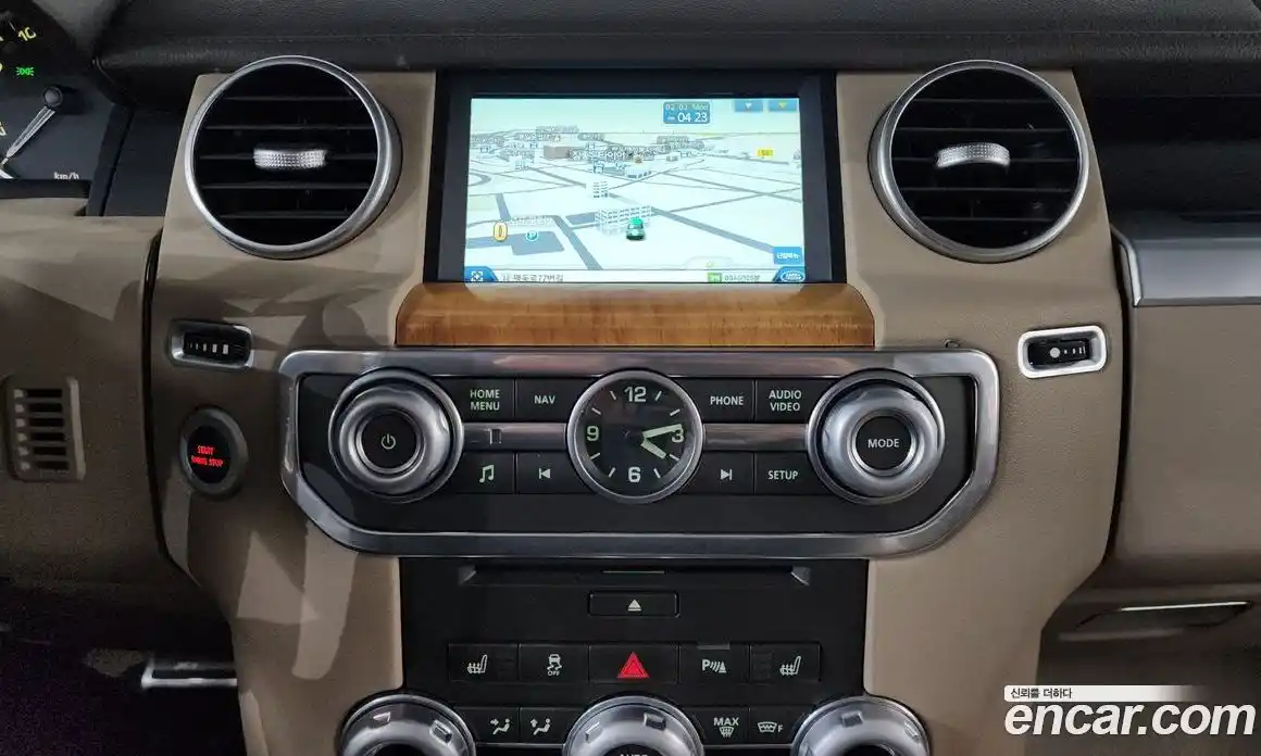 Land Rover Discovery 2013 3.0 Автомат в Москве № 213719, фото 20