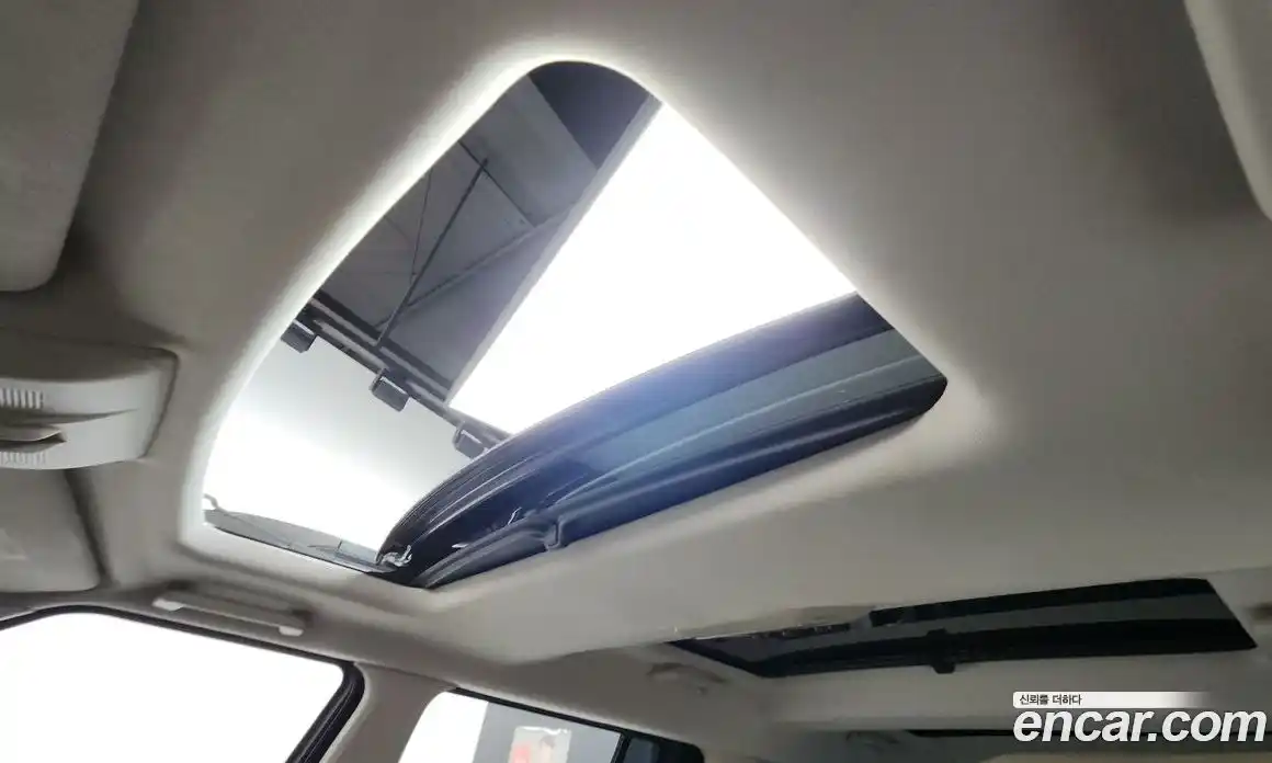 Land Rover Discovery 2013 3.0 Автомат в Москве № 213719, фото 3