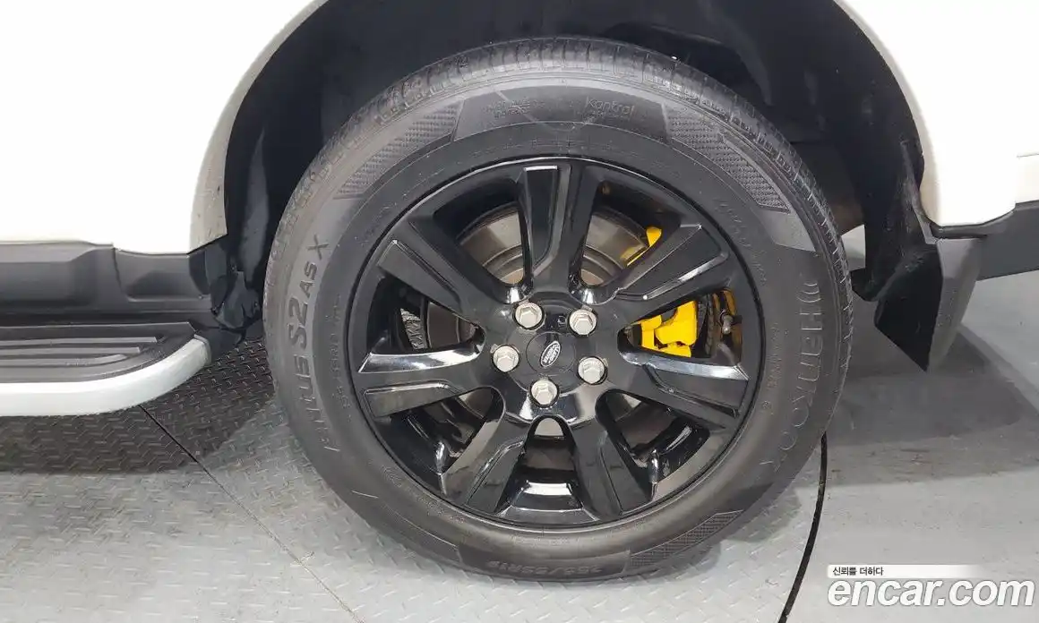 Land Rover Discovery 2013 3.0 Автомат в Москве № 213719, фото 4