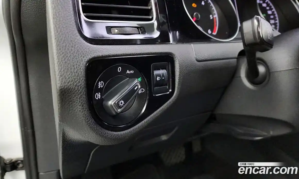 Volkswagen Golf 2015 1.6 Автомат в Москве № 215154, фото 7