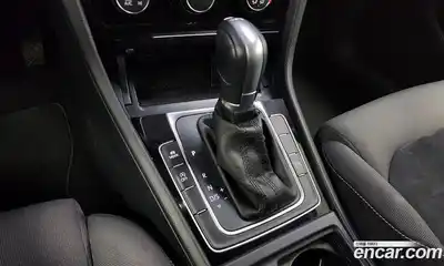 Volkswagen Golf 2015 1.6 Автомат в Москве № 215154, миниатюра 9