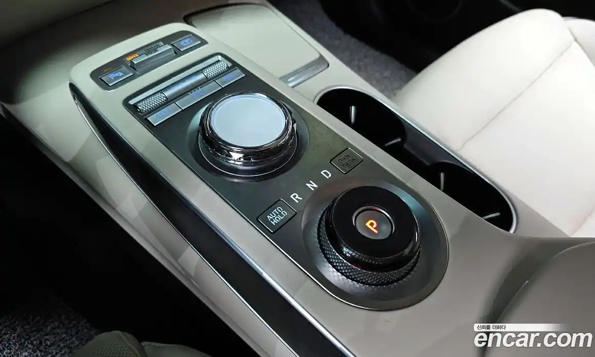 Genesis GV70 2024 2.5 Автомат в Москве № 21524, фото 19