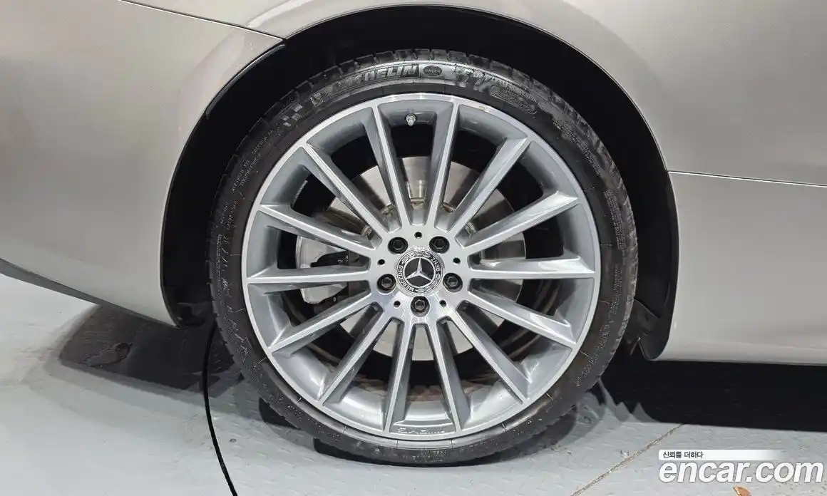 Mercedes-Benz E-Class 2022 3.0 Автомат в Москве № 220733, фото 13