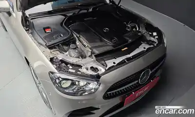 Mercedes-Benz E-Class 2022 3.0 Автомат в Москве № 220733, миниатюра 3