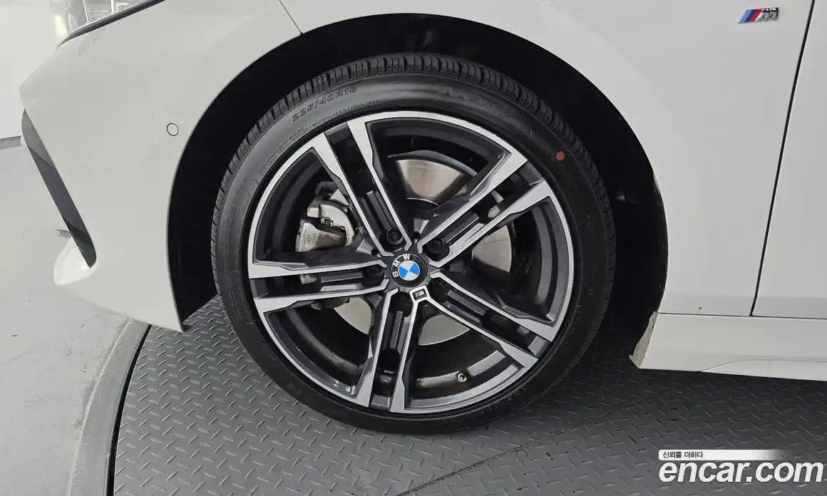 BMW 1-Series 2023 2.0 Автомат в Москве № 228531, фото 11