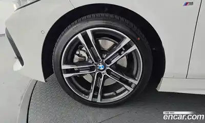 BMW 1-Series 2023 2.0 Автомат в Москве № 228531, миниатюра 11