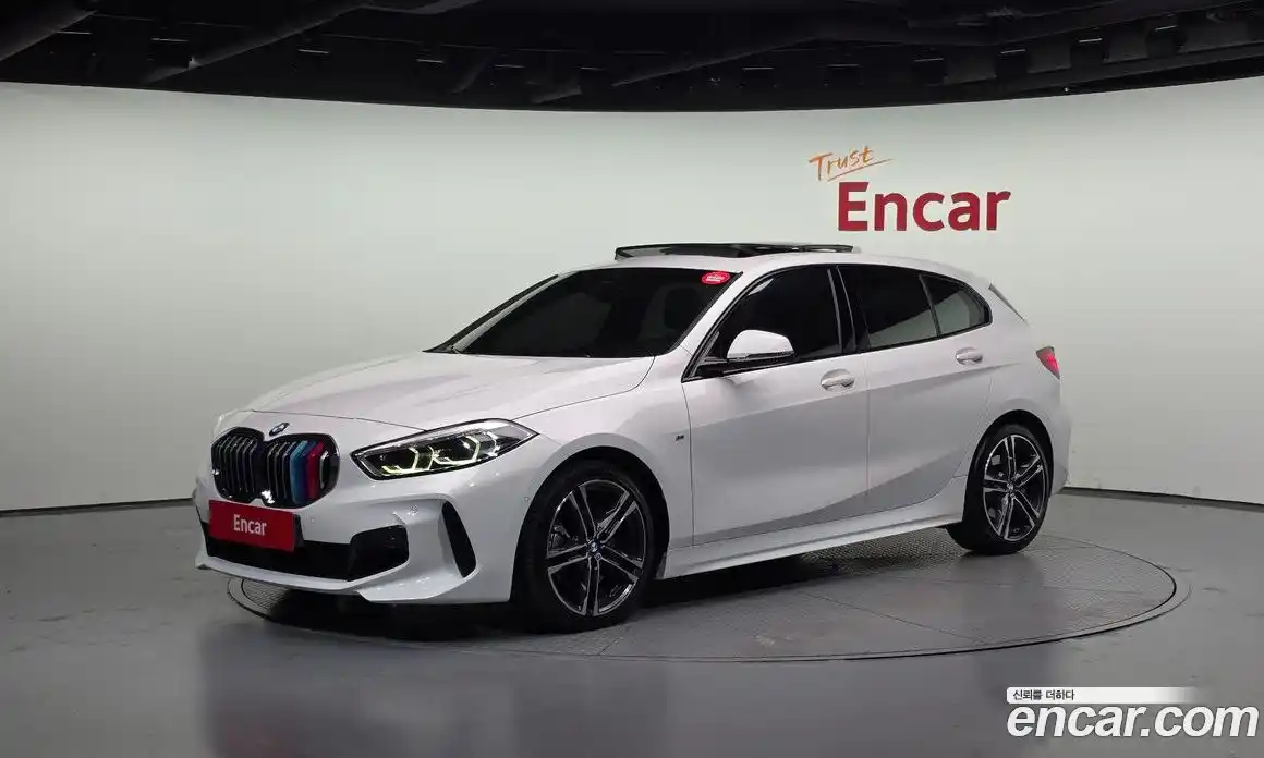 BMW 1-Series 2023 2.0 Автомат в Москве № 228531, фото 3