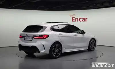 BMW 1-Series 2023 2.0 Автомат в Москве № 228531, миниатюра 9