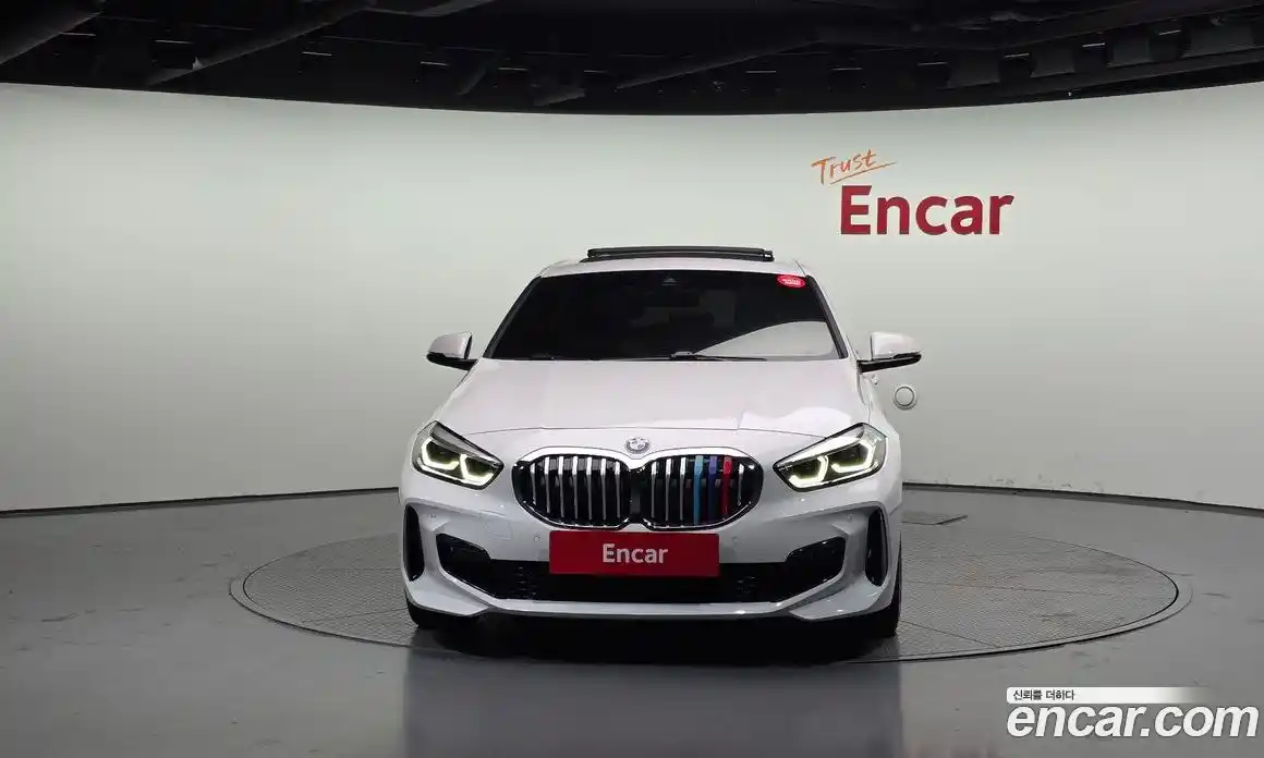 BMW 1-Series 2023 2.0 Автомат в Москве № 228531, фото 10