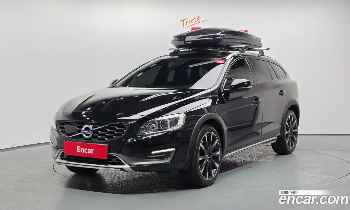 Volvo V60 2016 2.0 Автомат в Москве № 228648, фото 9