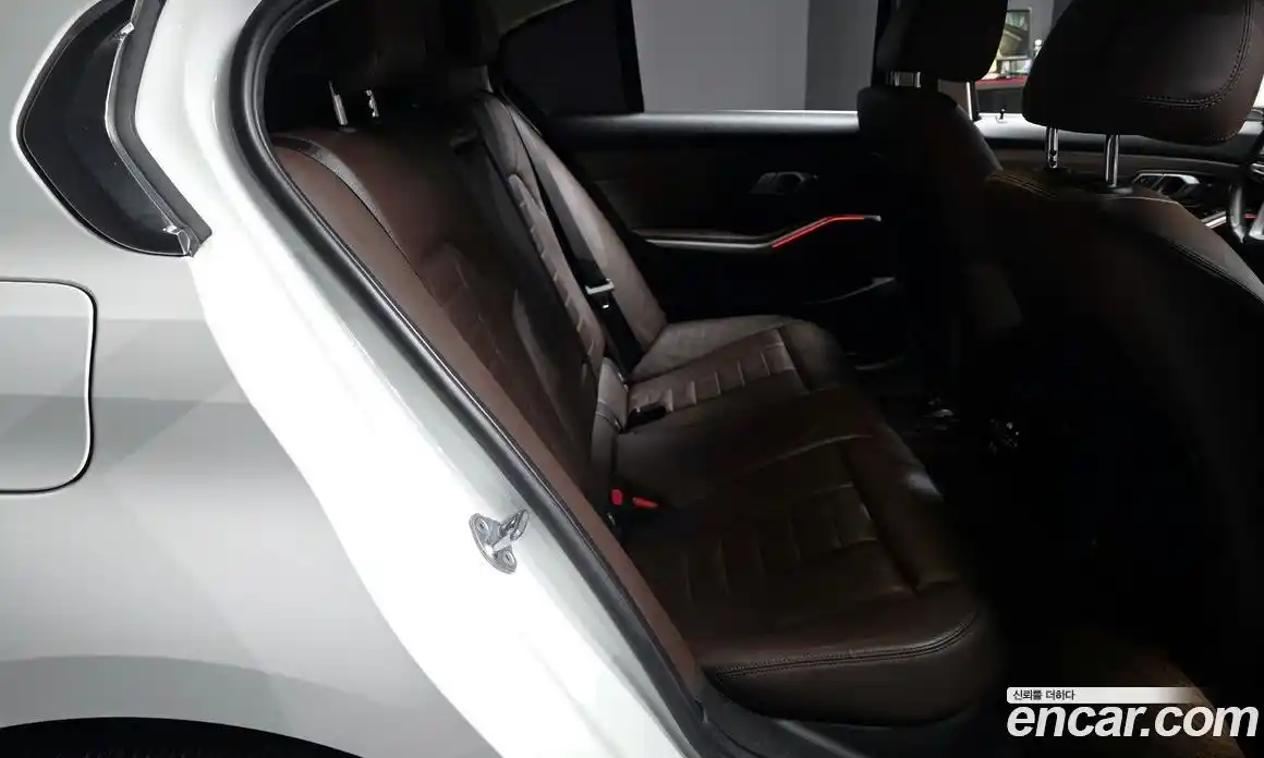 BMW 3-Series 2019 2.0 Автомат в Москве № 229186, фото 15