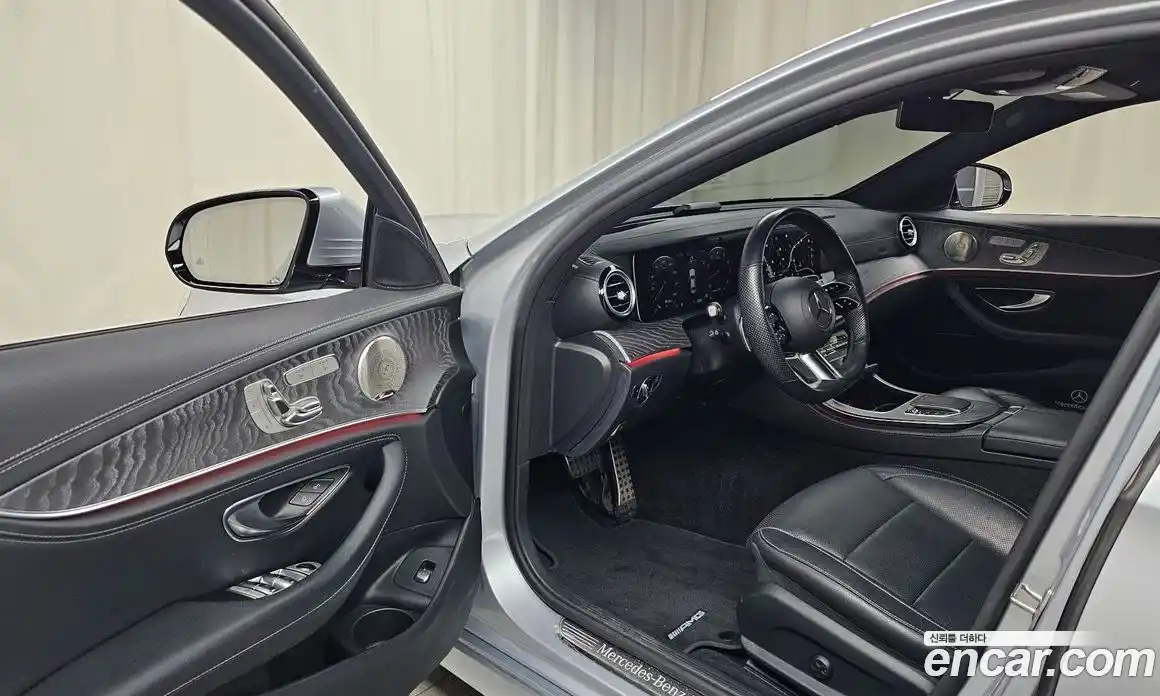 Mercedes-Benz E-Class 2022 2.0 Автомат в Москве № 229598, фото 19