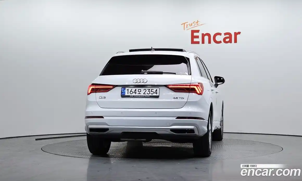 Audi Q3 2020 2.0 Автомат в Москве № 229836, фото 1