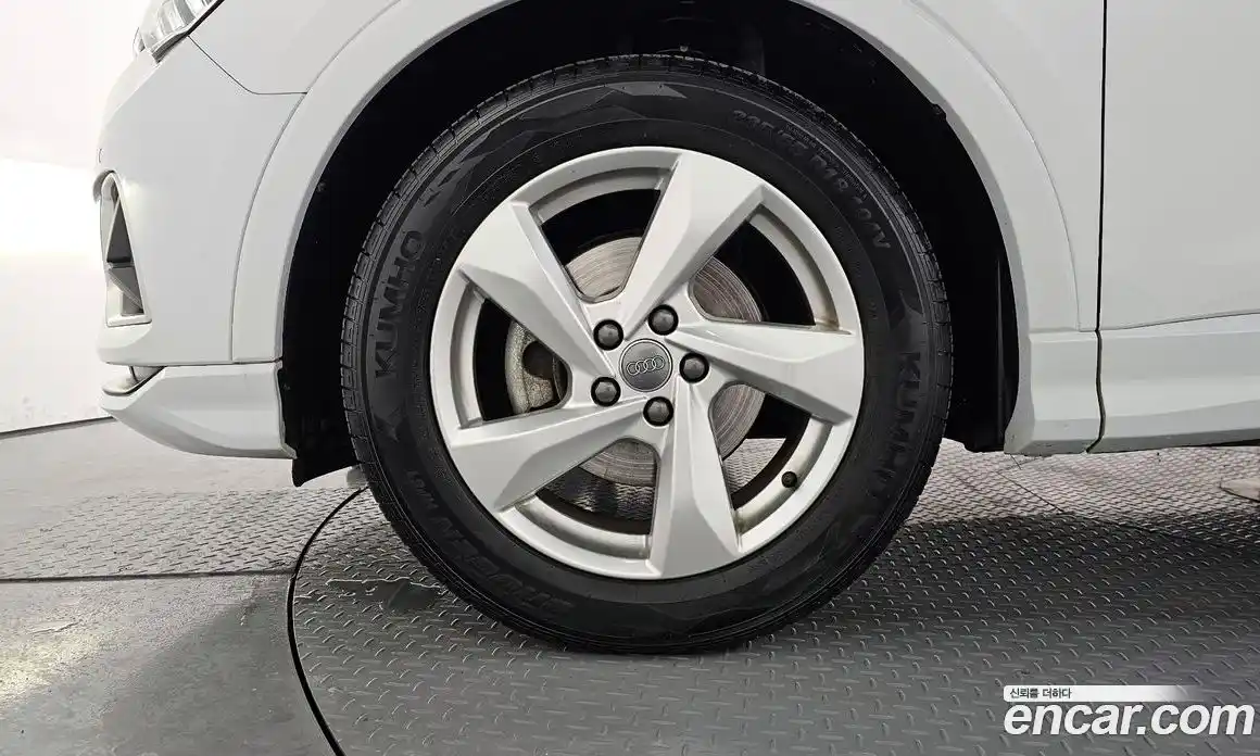 Audi Q3 2020 2.0 Автомат в Москве № 229836, фото 5