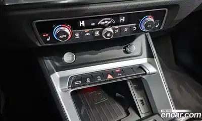 Audi Q3 2020 2.0 Автомат в Москве № 229836, миниатюра 9