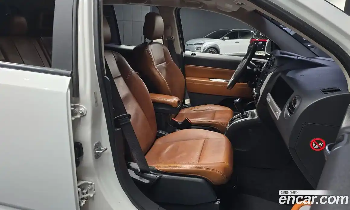 Jeep Compass 2014 2.4 Автомат в Москве № 232683, фото 9