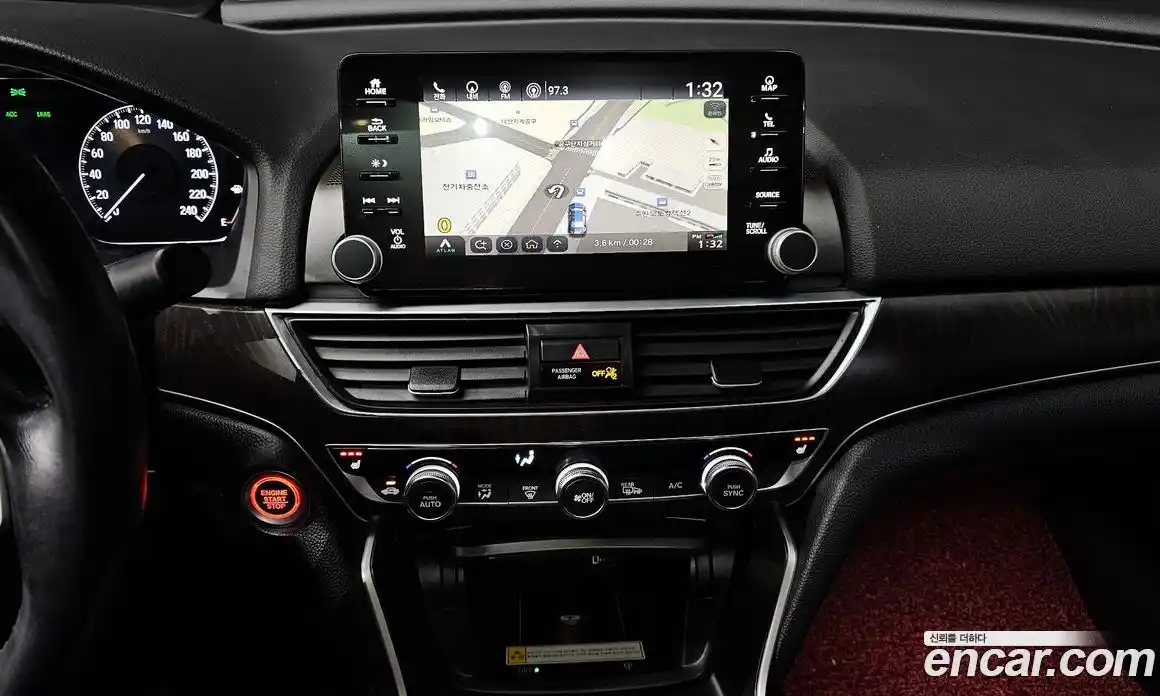 Honda Accord 2019 2.0 Автомат в Москве № 232941, фото 10