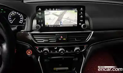 Honda Accord 2019 2.0 Автомат в Москве № 232941, миниатюра 10