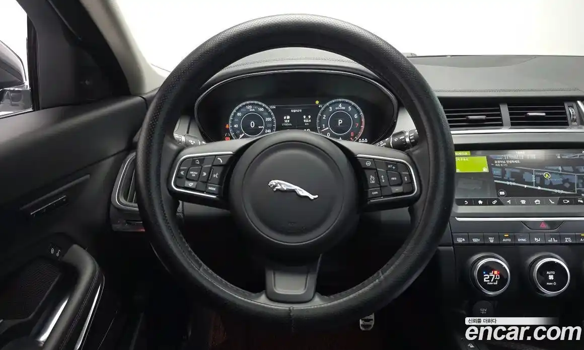 Jaguar E-Pace 2020 2.0 Автомат в Москве № 238036, фото 11