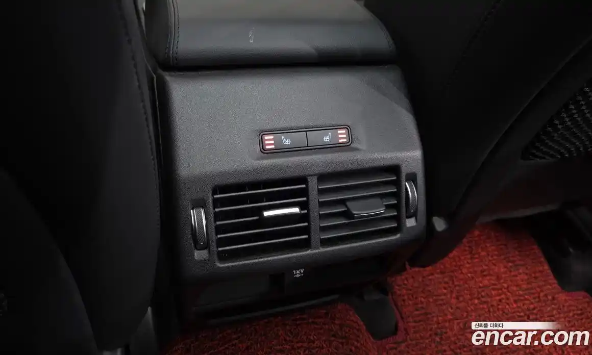 Jaguar E-Pace 2020 2.0 Автомат в Москве № 238036, фото 18