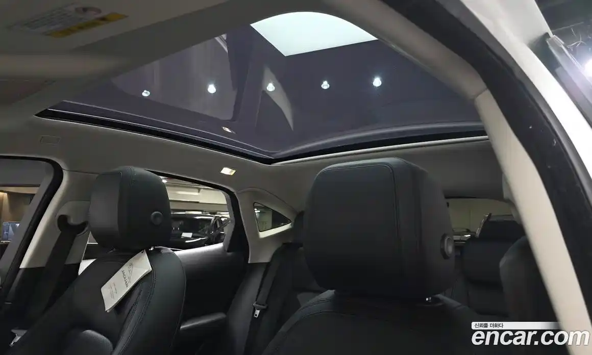 Jaguar E-Pace 2020 2.0 Автомат в Москве № 238036, фото 19