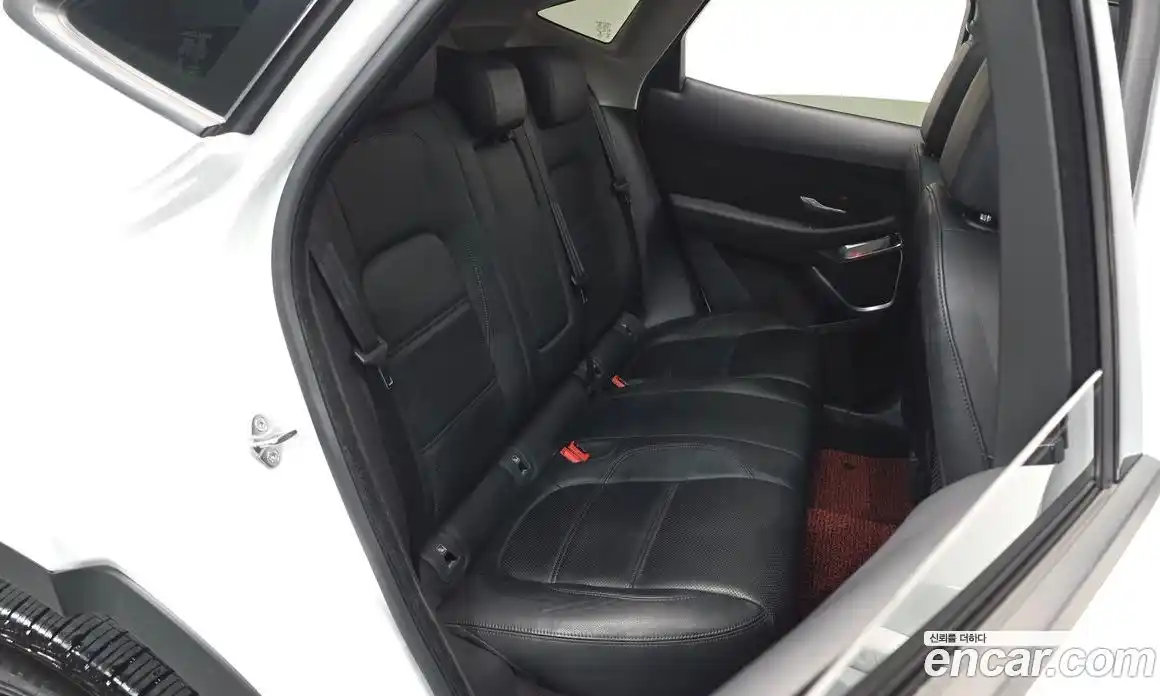 Jaguar E-Pace 2020 2.0 Автомат в Москве № 238036, фото 10