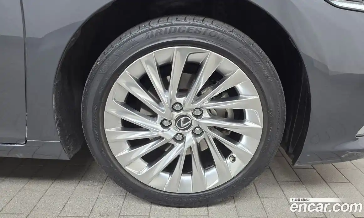 Lexus ES 2022 2.5 Автомат в Москве № 272345, фото 20