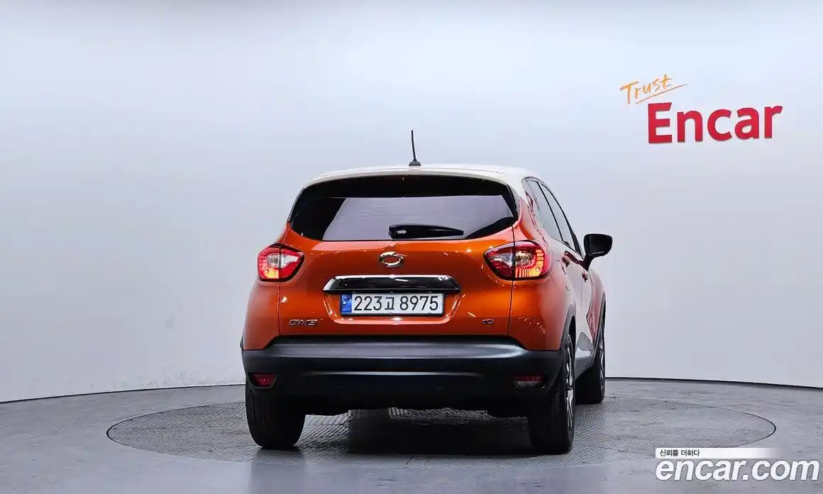 Renault QM3 2015 1.5 Автомат в Москве № 276609, фото 14