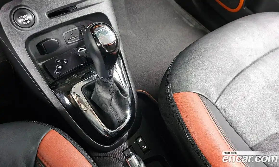 Renault QM3 2015 1.5 Автомат в Москве № 276609, фото 19