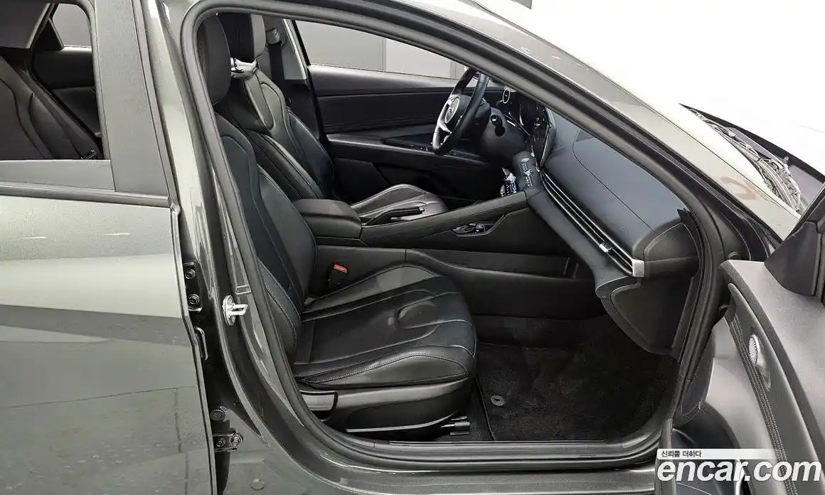 Hyundai Avante 2021 1.6 Автомат в Москве № 2773, фото 3