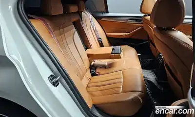 BMW 5-Series 2018 2.0 Автомат в Москве № 306625, миниатюра 8