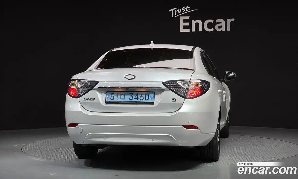 Renault SM3 2018 0.1 Автомат в Москве № 316937, фото 1