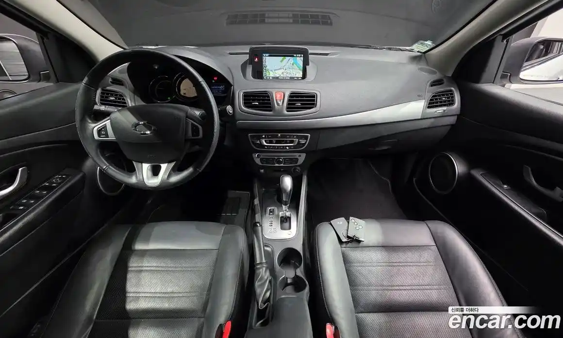 Renault SM3 2018 0.1 Автомат в Москве № 316937, фото 12