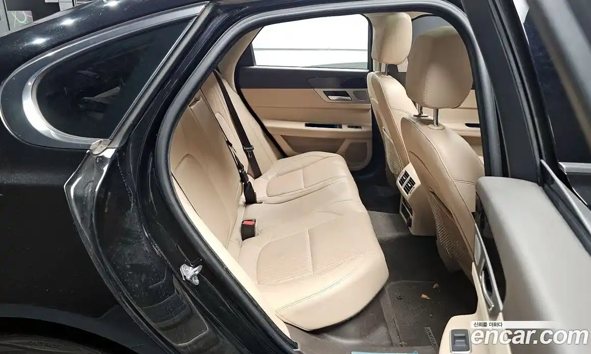 Jaguar XF 2019 2.0 Автомат в Москве № 320145, фото 13