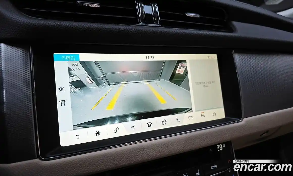 Jaguar XF 2019 2.0 Автомат в Москве № 320145, фото 15