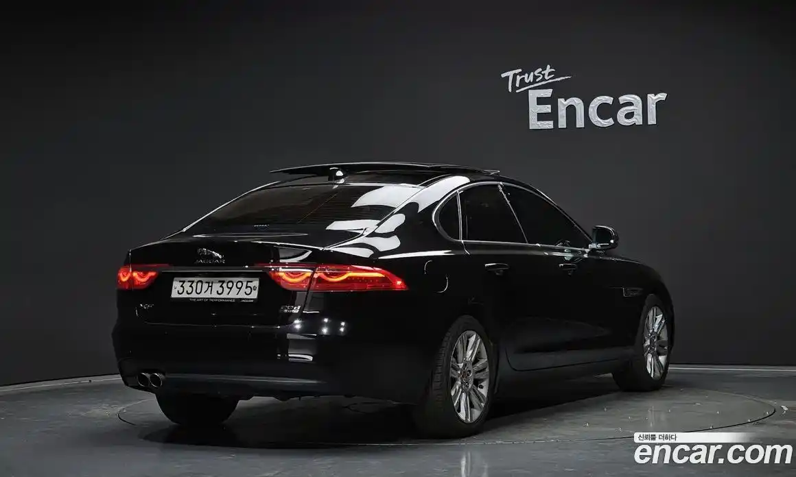 Jaguar XF 2019 2.0 Автомат в Москве № 320145, фото 18